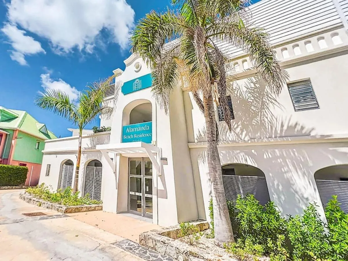 La Belle Bleue Direct Access To Orient Bay Beach Swimming Pool, 2 Bedrooms 0*,  سان مارتن